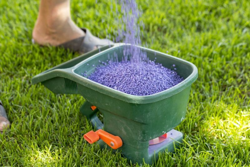 Grass Fertilizing Service in Ventura County, CA